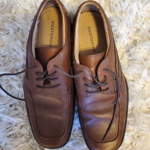 Worn once medium brown dress shoe